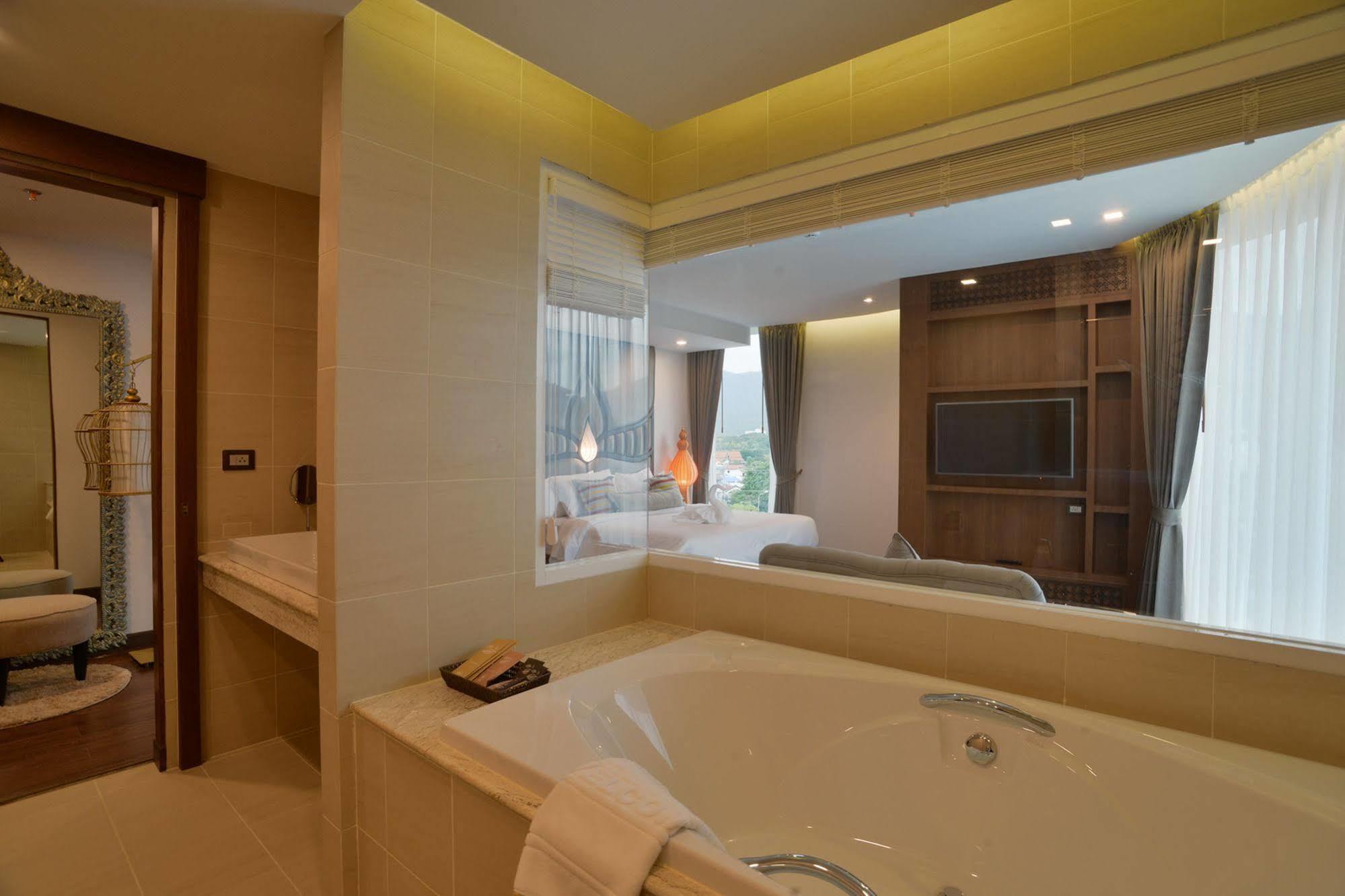 Baisirimaya Hotel Чиангмай Экстерьер фото