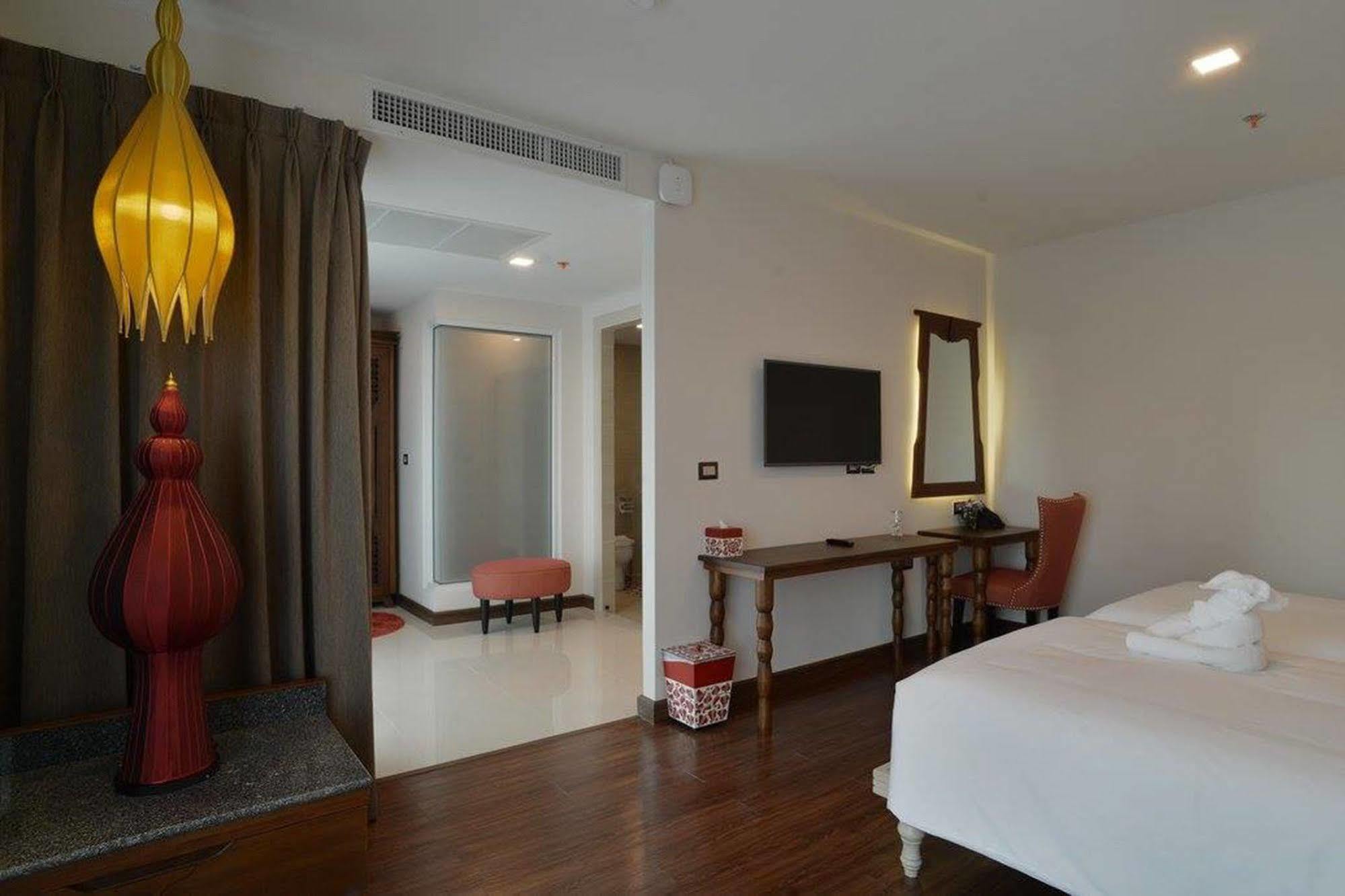Baisirimaya Hotel Чиангмай Экстерьер фото